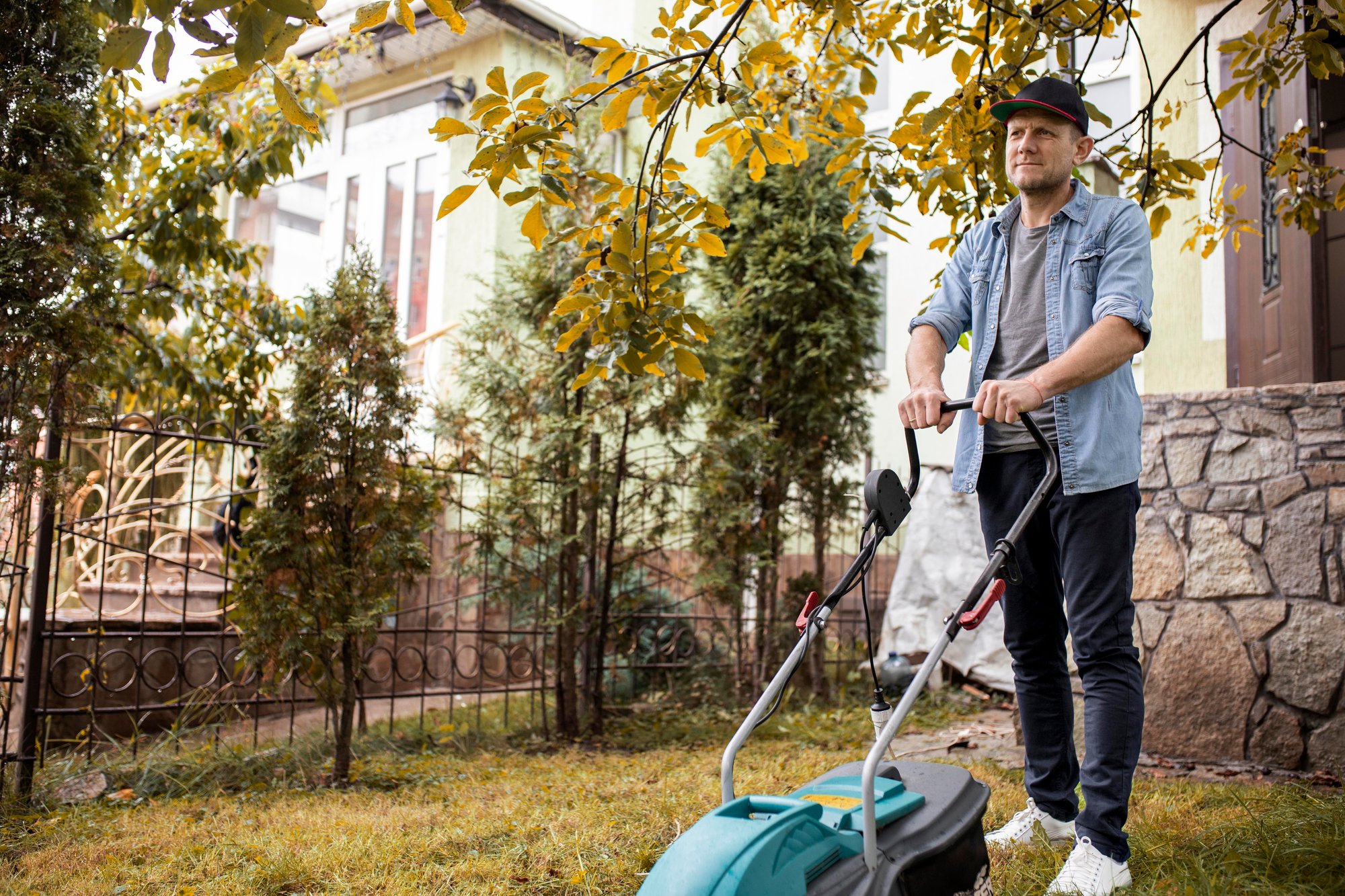 people-helping-neighbors-with-grass-lawn